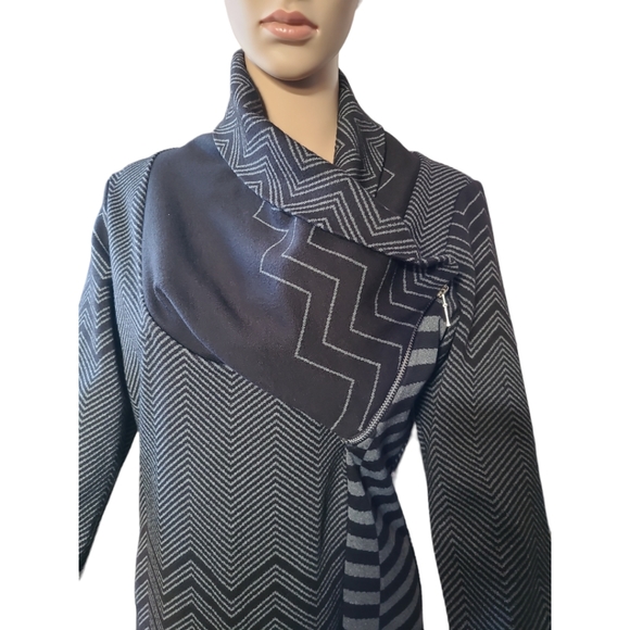 Tunic by Ruelle size Medium - Picture 2 of 7